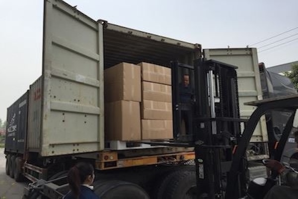 Загрузка птицеводческого оборудования для европейского заказчика