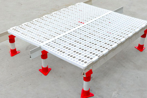 System listew podłogowych dla drobiu