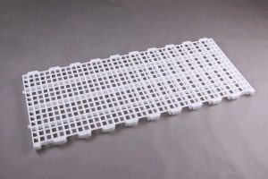 Podłoga z listew z tworzywa sztucznego firmy StoutAgri